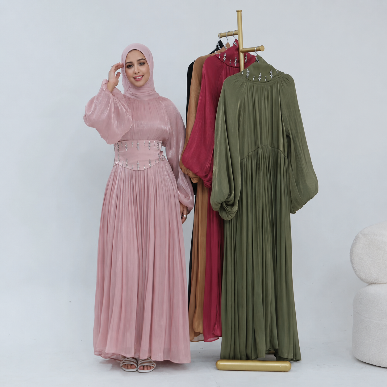 Elegent Pleated Dress with Corset Belt and Voluminous Bishop Sleeves